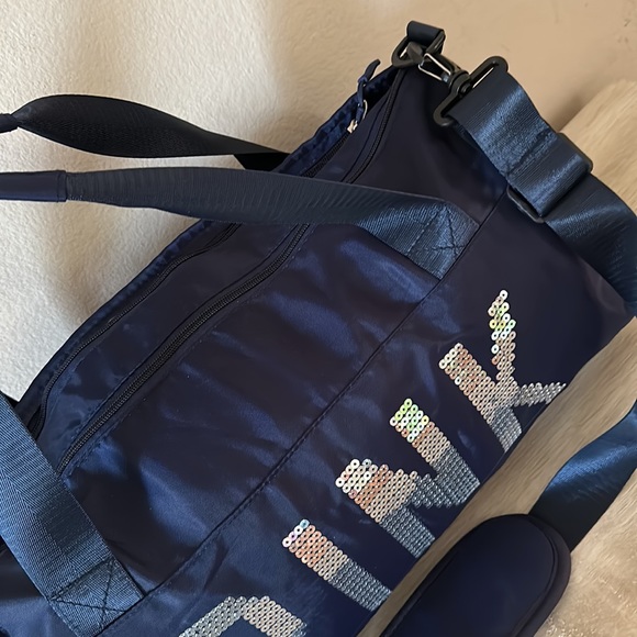 PINK duffel bag Navy blue silver sequins NWT - Picture 4 of 4